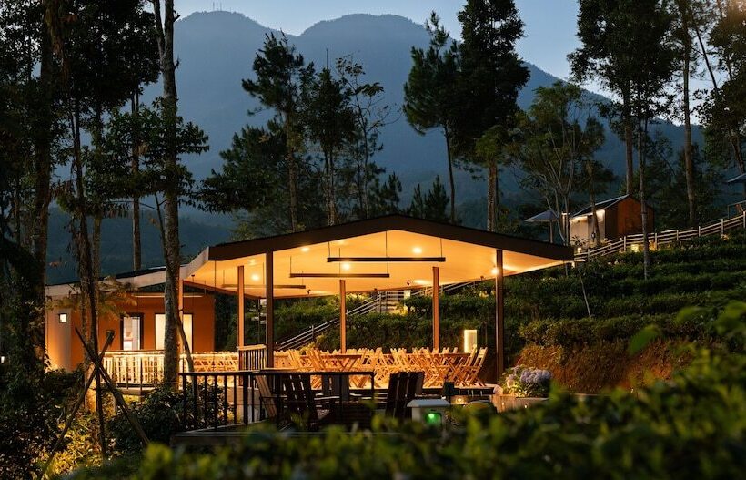 בית מלון כפרי Bobocabin Dieng Wonosobo