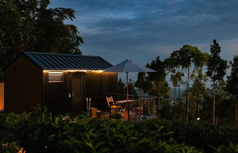 בית מלון כפרי Bobocabin Dieng Wonosobo