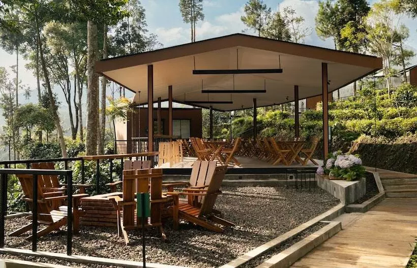 Hotel Bobocabin Dieng Wonosobo