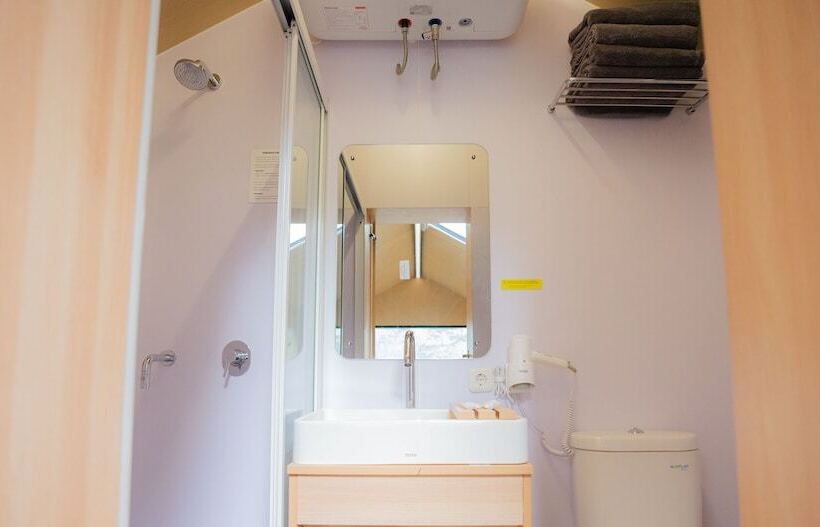 בית מלון כפרי Bobocabin Dieng Wonosobo