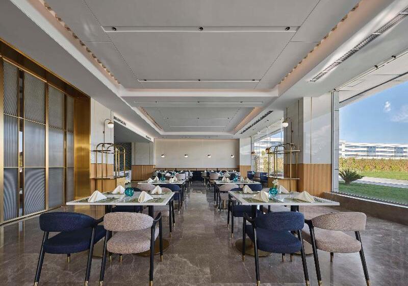 فندق Hilton Garden Inn Kunming Dianchi