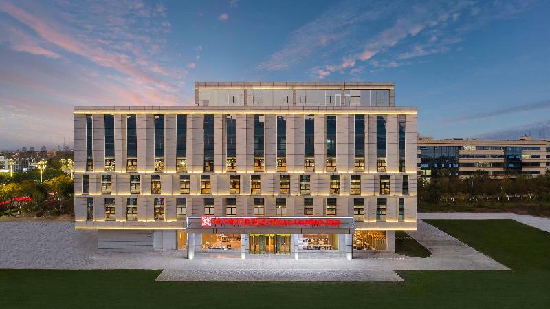 فندق Hilton Garden Inn Kunming Dianchi