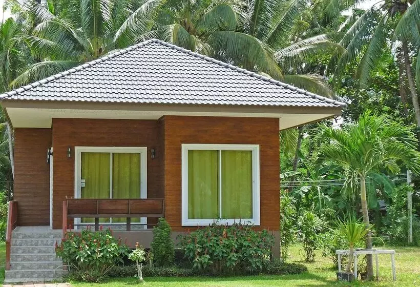 Hotelli Maikhao Residence