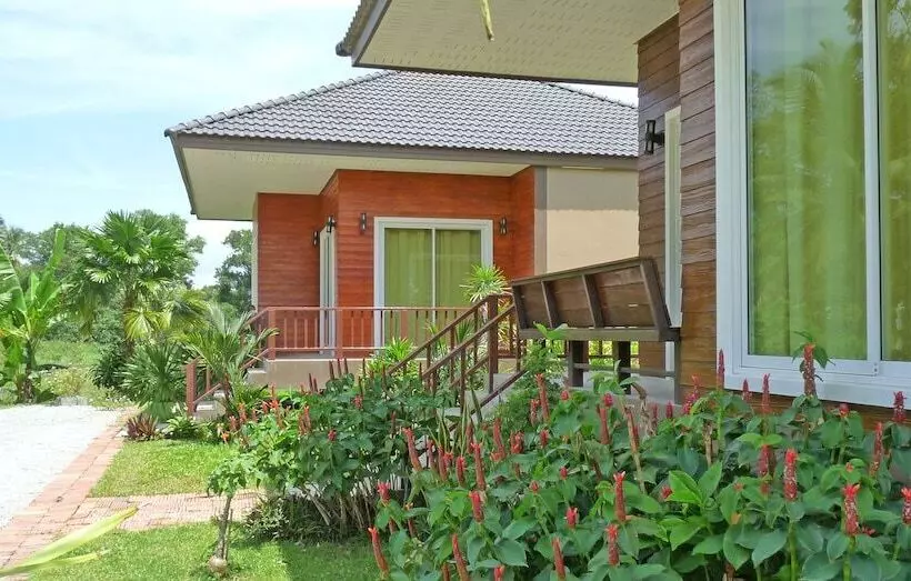 Hotelli Maikhao Residence