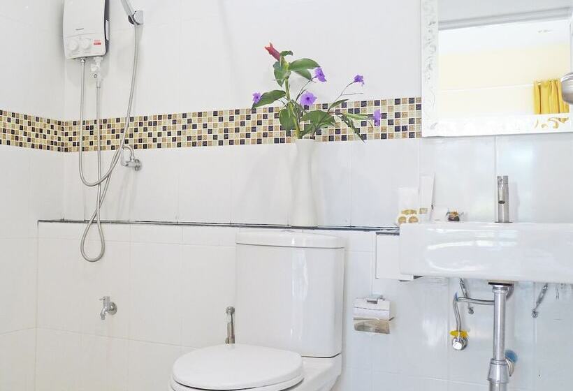 Отель Maikhao Residence