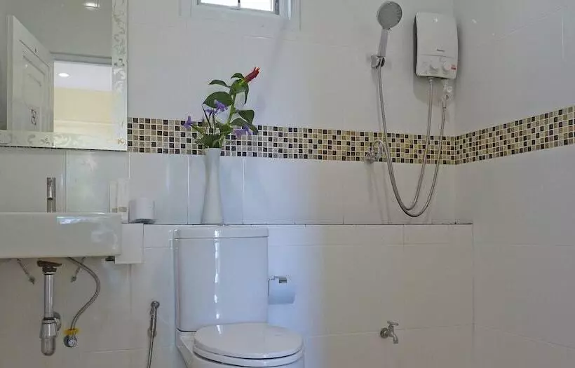 Hotelli Maikhao Residence