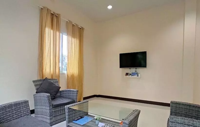 Hotelli Maikhao Residence