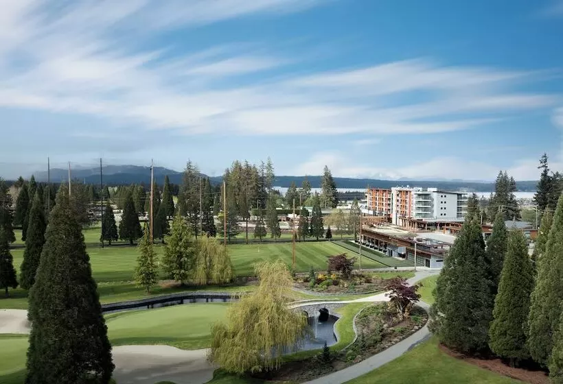 Hotelli Naturally Pacific Resort