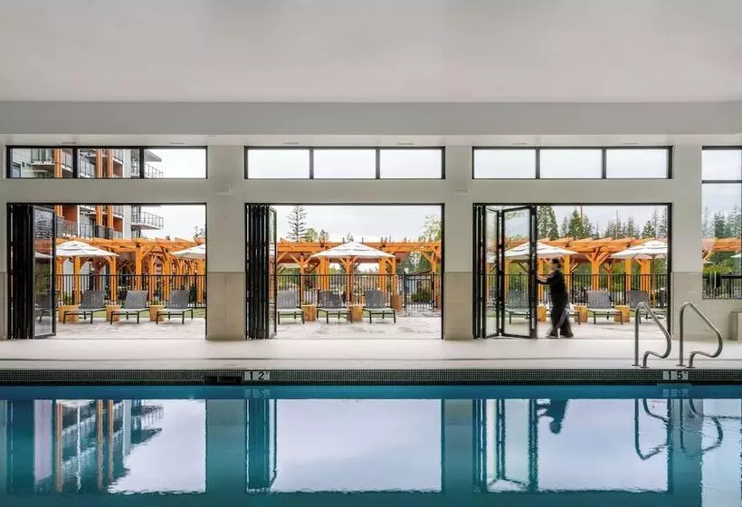Hotelli Naturally Pacific Resort