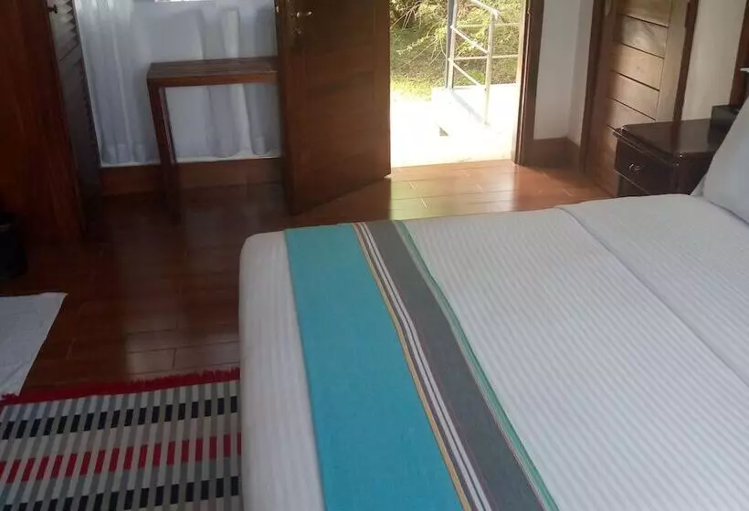 هتل Ol Muteita Lodge