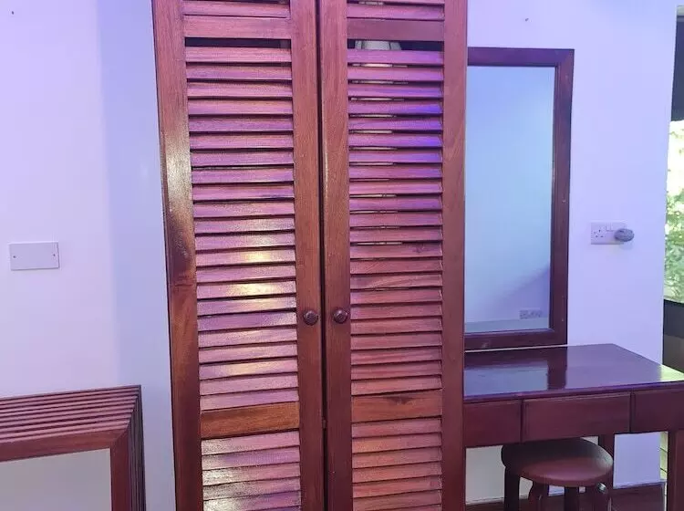 هتل Ol Muteita Lodge