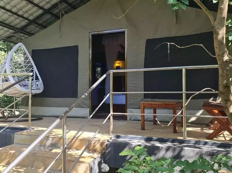 هتل Ol Muteita Lodge