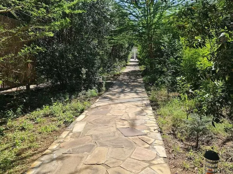 هتل Ol Muteita Lodge