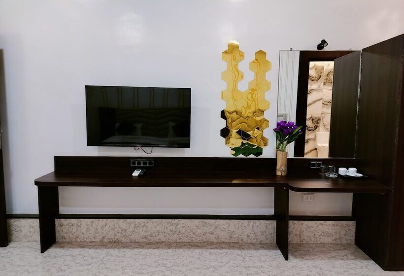 בית מלון כפרי Om