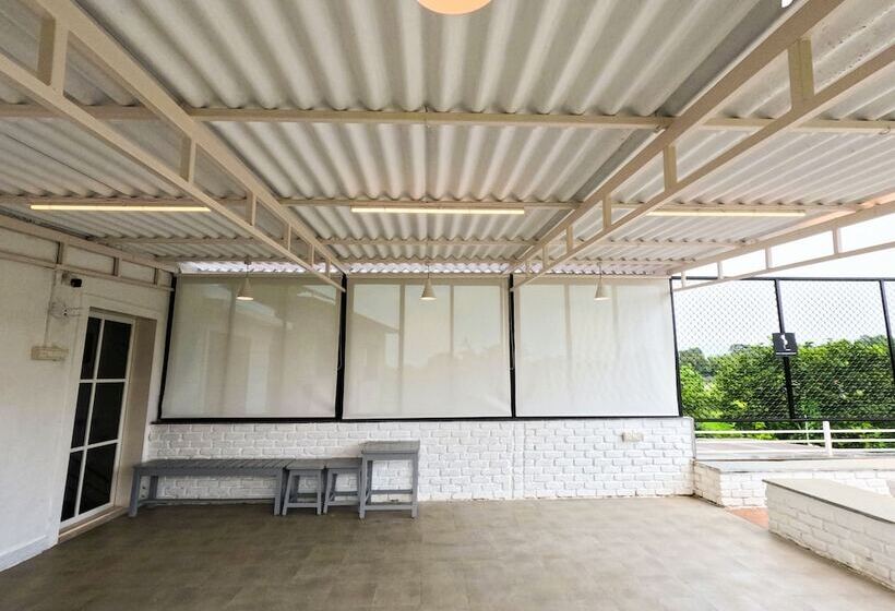 ホテル Privystays Kurul Villa