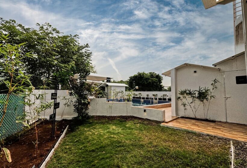 ホテル Privystays Kurul Villa