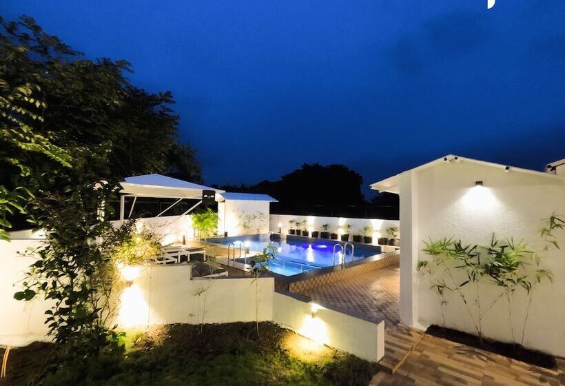 ホテル Privystays Kurul Villa