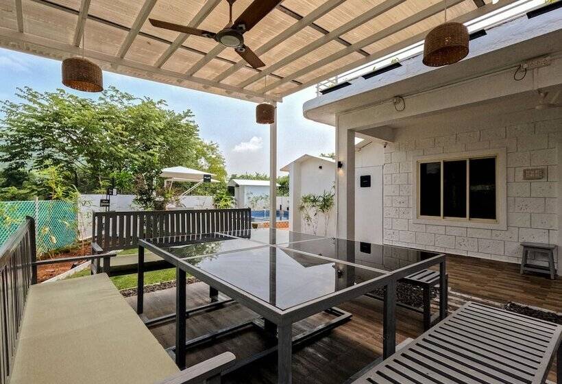 ホテル Privystays Kurul Villa