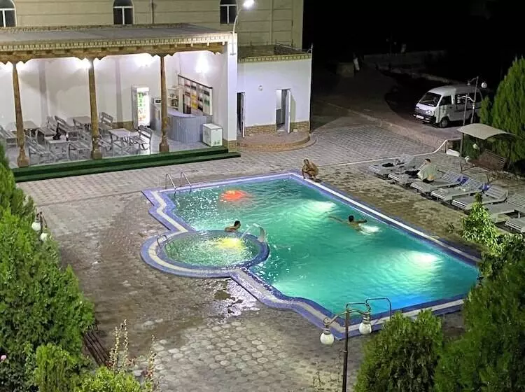 Hotelli Qibla Tozabog