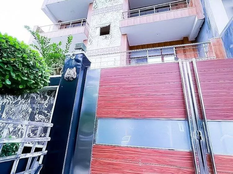 Hotelli Roomshala 117 Shubham Residency