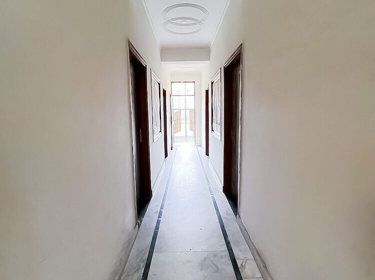 Отель Roomshala 117 Shubham Residency