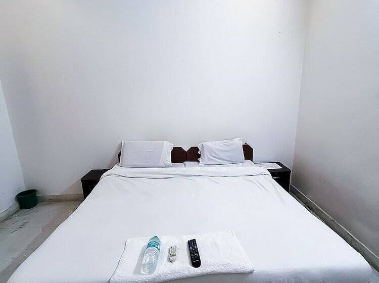 Отель Roomshala 117 Shubham Residency