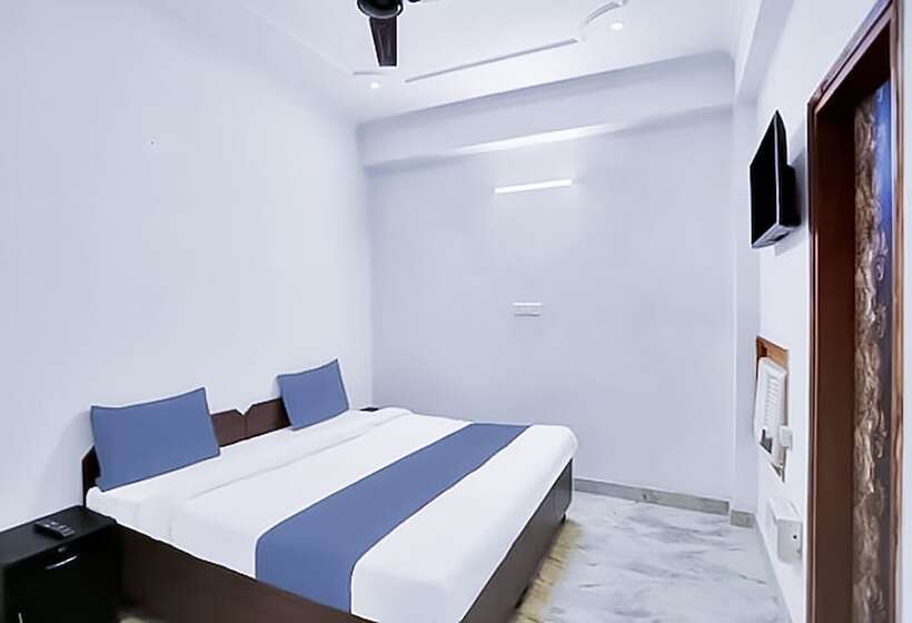 Отель Roomshala 117 Shubham Residency