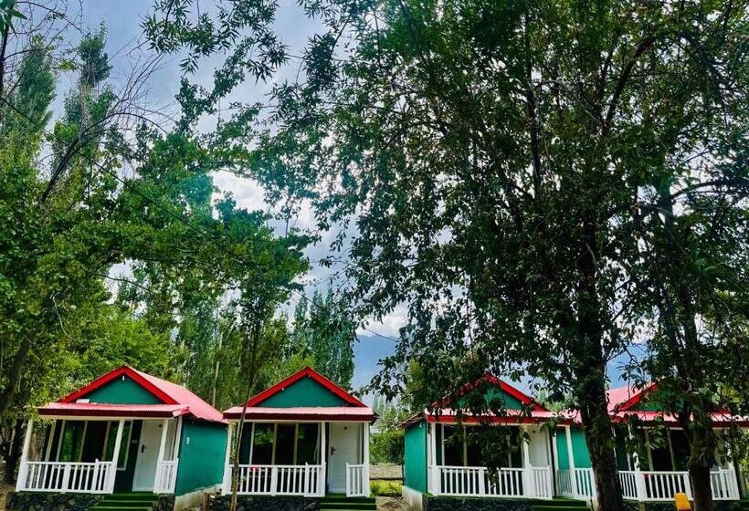 هتل The Mountain Cottage Skardu