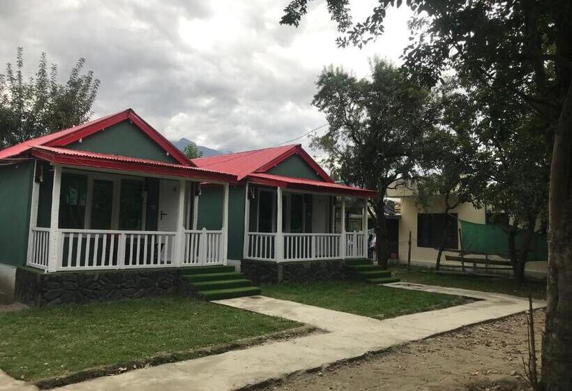 هتل The Mountain Cottage Skardu