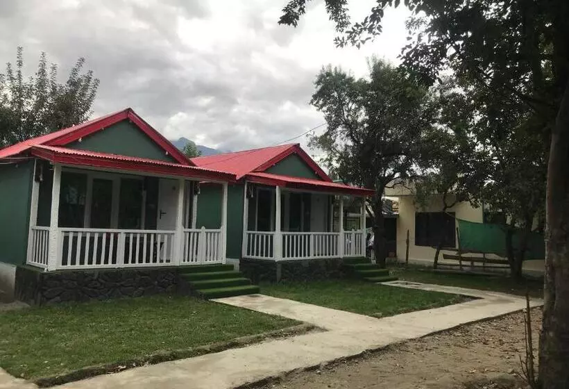 هتل The Mountain Cottage Skardu
