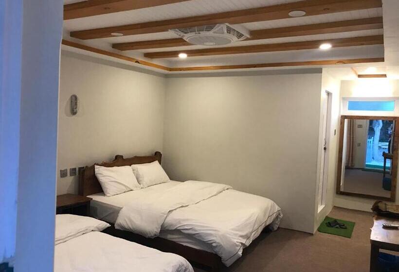 هتل The Mountain Cottage Skardu