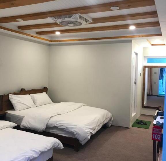 هتل The Mountain Cottage Skardu