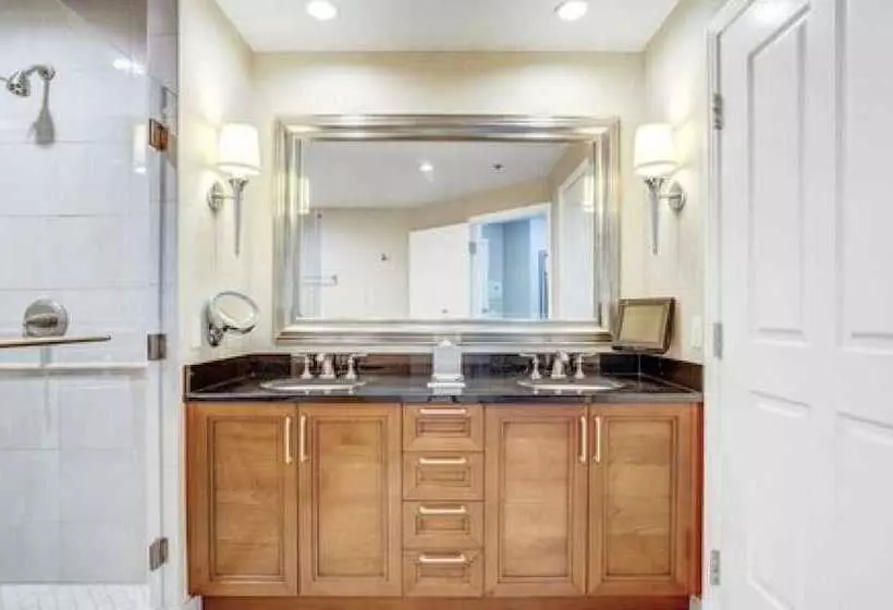 هتل Awesome New Mgm Signature Condo