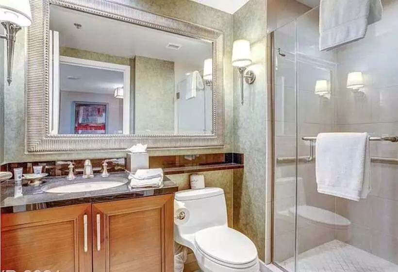 هتل Awesome New Mgm Signature Condo