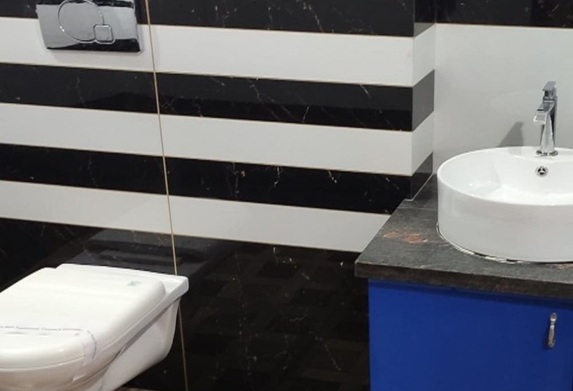 ホテル Tomsons Resort