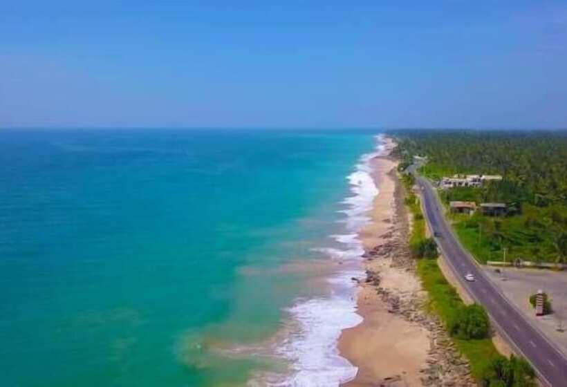 펜션 Ralahami Bungalow