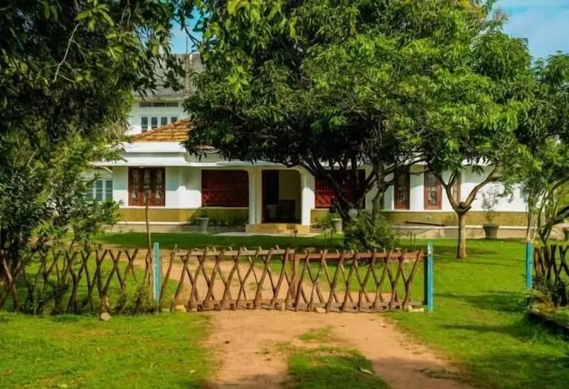 ペンション Ralahami Bungalow