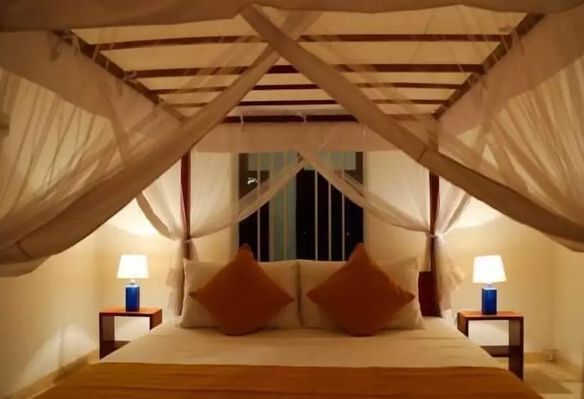 ペンション Ralahami Bungalow
