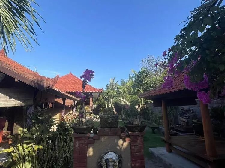 Majatalo Tebu Menjangan Homestay