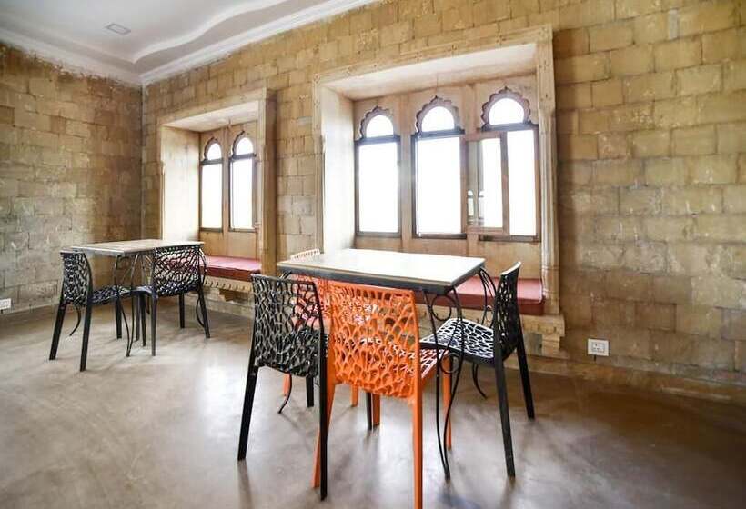 منتجع Foxoso Luxury Camps