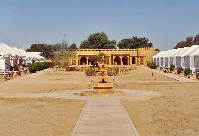 منتجع Foxoso Luxury Camps