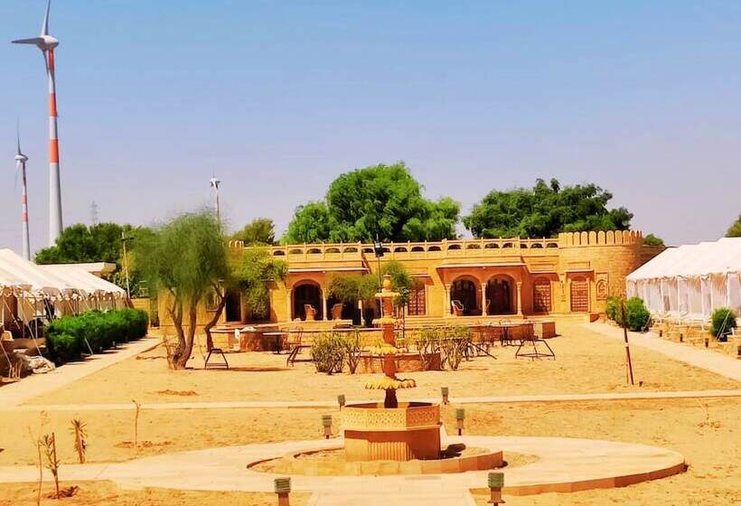 منتجع Foxoso Luxury Camps