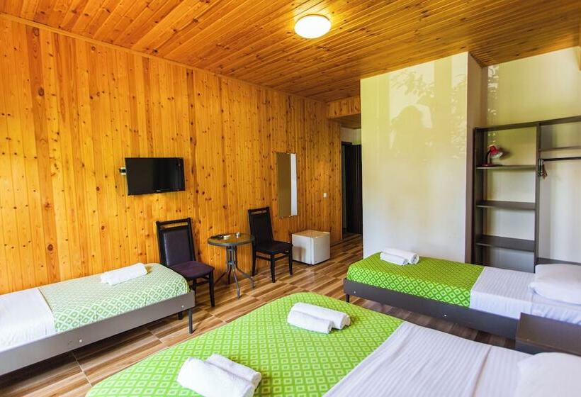 استراحتگاه Kaprovani Sand