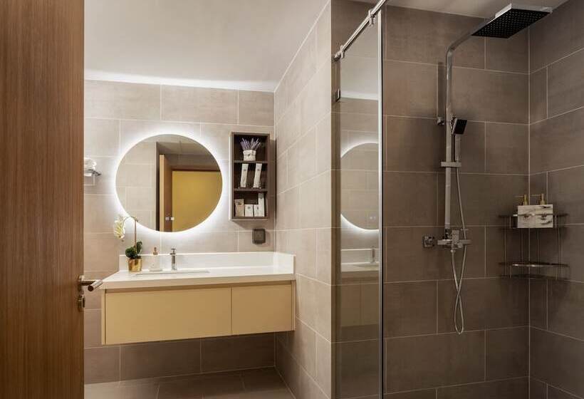 Tk Central Serviced Apartments