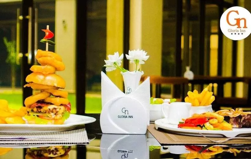 هتل Gloria Inn