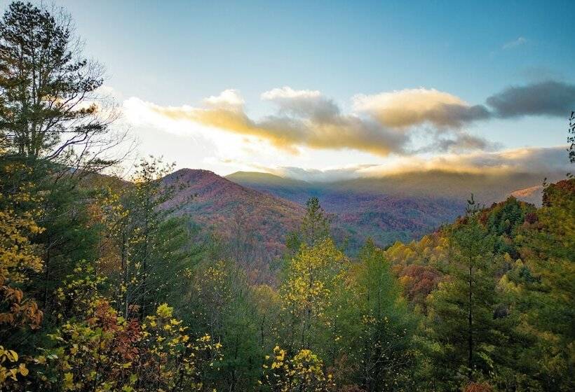 Отель Snowbird Mountain Lodge
