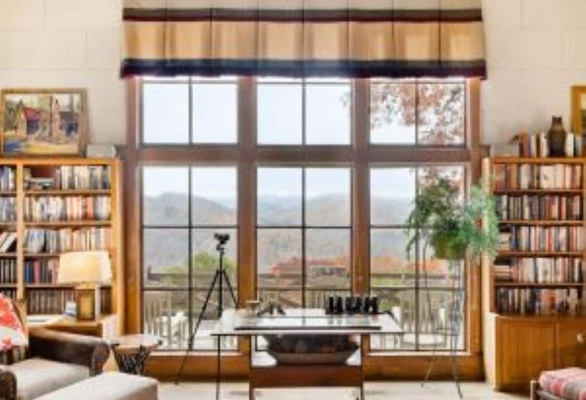 Отель Snowbird Mountain Lodge