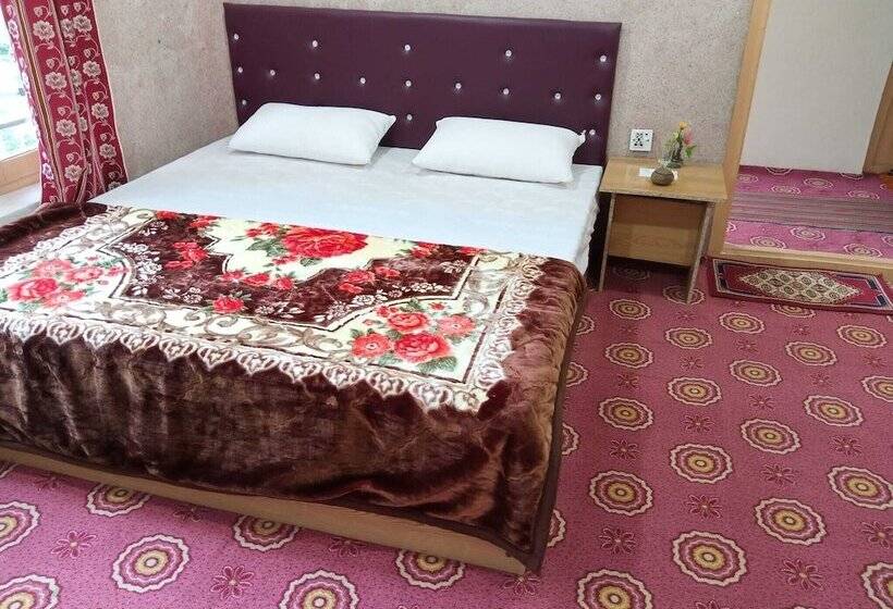 پانسیون Wazeer One Hotel & Guest House Shigar