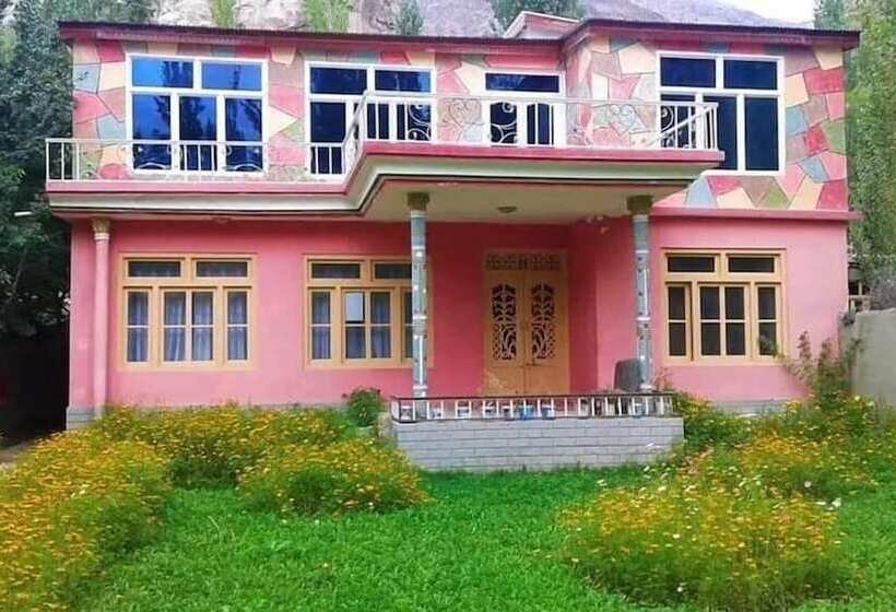 پانسیون Wazeer One Hotel & Guest House Shigar