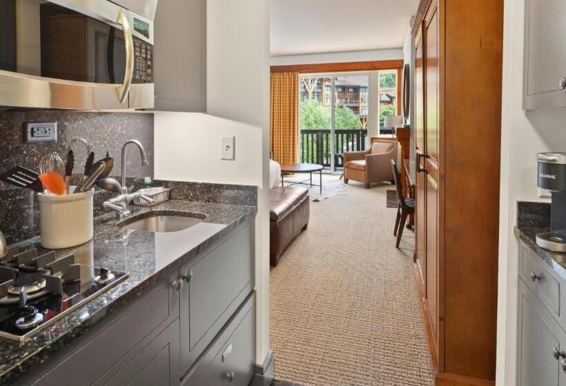 Resort 319 Lodge At Spruce Peak Ski In Ski In Ski Out King Studio